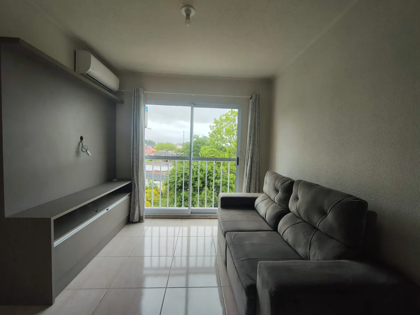 Alugar Apartamento / Padrão em Bagé R$ 1.200,00 - Foto 7