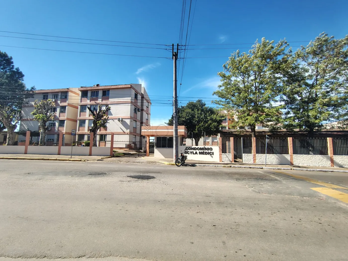 Alugar Apartamento / Padrão em Bagé R$ 800,00 - Foto 2