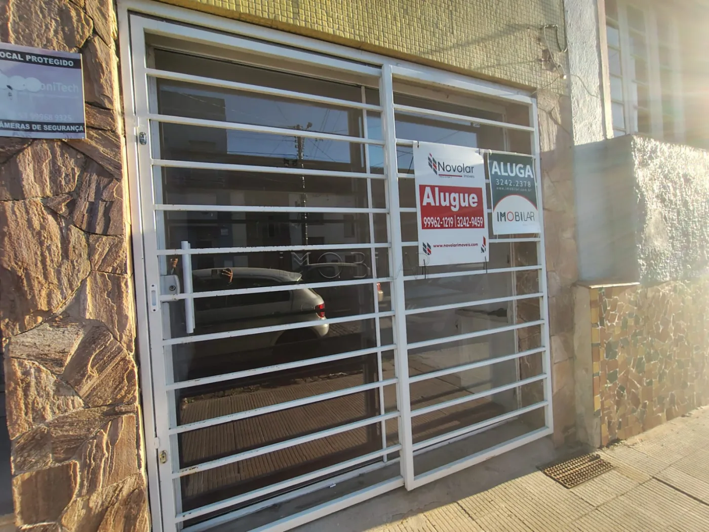 Alugar Comercial / Prédio em Bagé R$ 1.500,00 - Foto 3