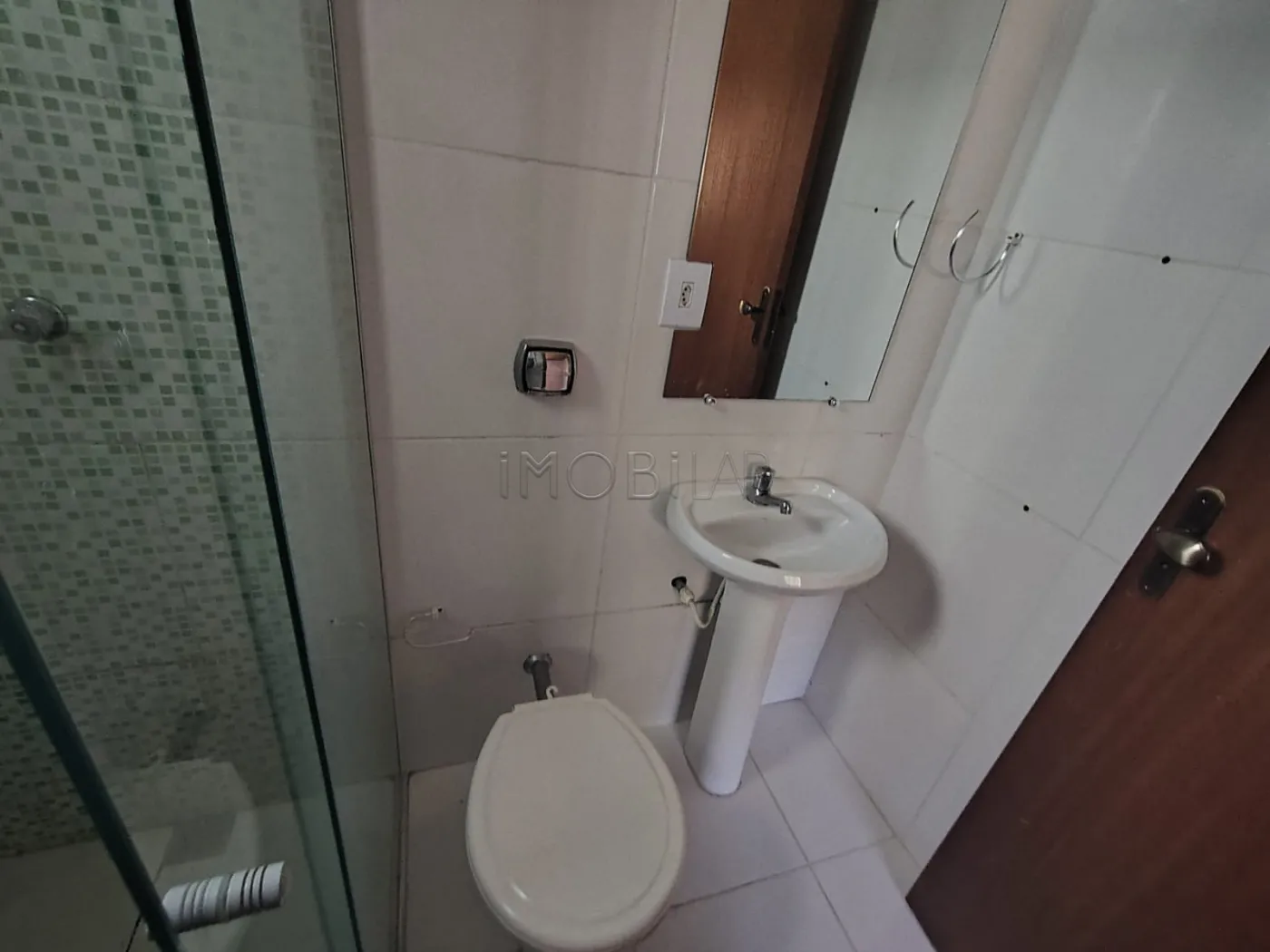 Alugar Casa / Padrão em Bagé R$ 1.600,00 - Foto 9