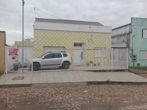 Alugar Casa / Padrão em Bagé. apenas R$ 550.000,00