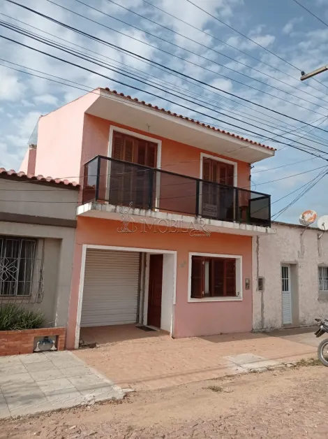 Alugar Casa / Padrão em Bagé. apenas R$ 2.500,00