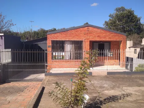 Alugar Casa / Padrão em Bagé. apenas R$ 350.000,00