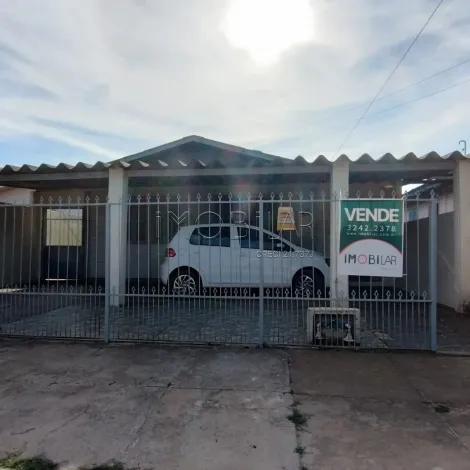 Alugar Casa / Padrão em Bagé. apenas R$ 230.000,00