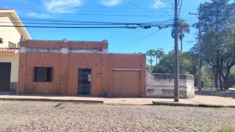 imagem 1 - Casa de esquina no centro da cidade de Bagé/RS imagem 1 - Casa de esquina no centro da cidade de Bagé/RS