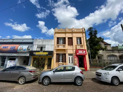 imagem 3 - Casa ampla no centro da cidade! Ideal para famílias grandes! imagem 3 - Casa ampla no centro da cidade! Ideal para famílias grandes!